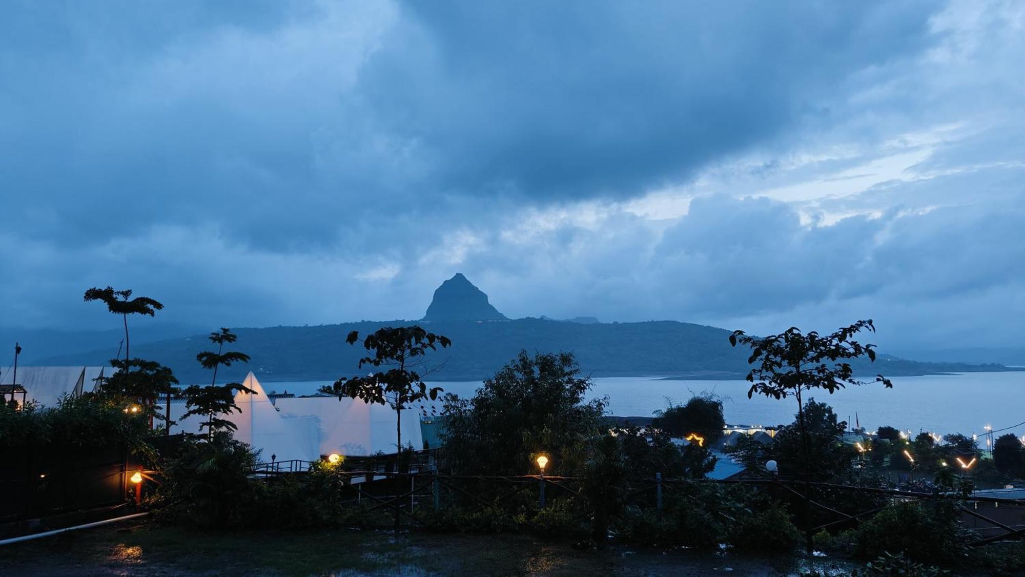 Shelby Pawana Lake Cottages & Camping Tents Lonavala Ngoại thất bức ảnh