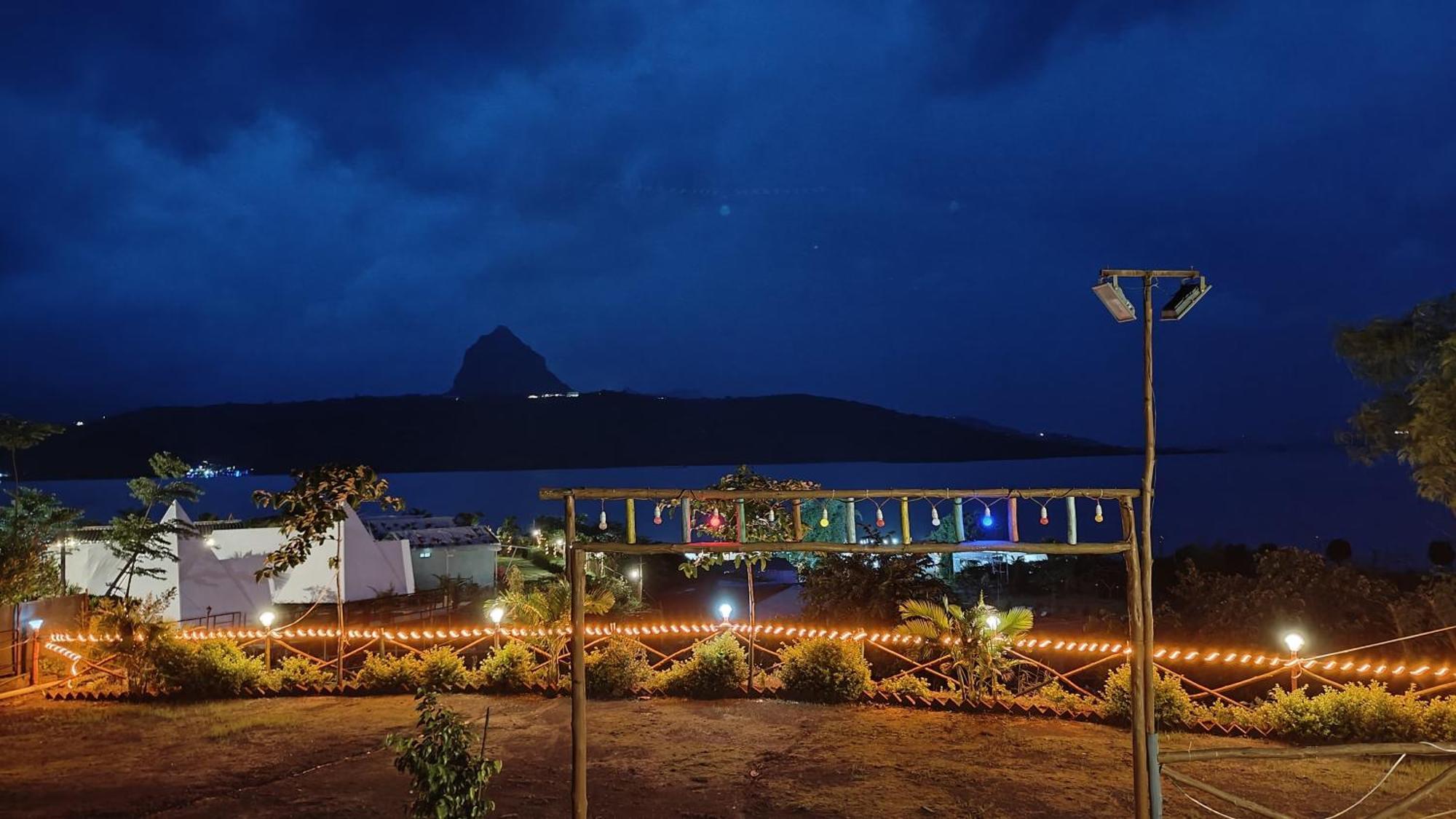 Shelby Pawana Lake Cottages & Camping Tents Lonavala Ngoại thất bức ảnh
