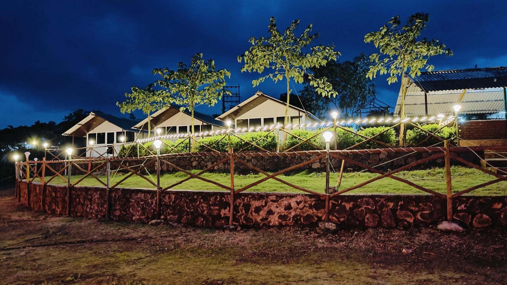 Shelby Pawana Lake Cottages & Camping Tents Lonavala Ngoại thất bức ảnh