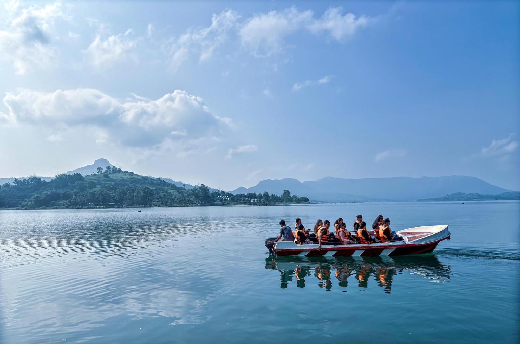 Shelby Pawana Lake Cottages & Camping Tents Lonavala Ngoại thất bức ảnh